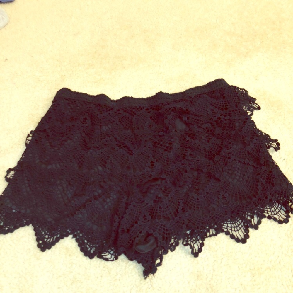 REWIND BLACK CROTCHET SHORTS